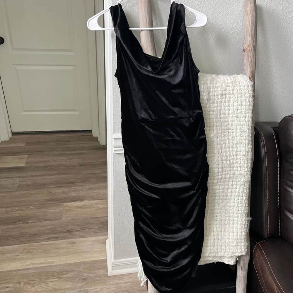 Velvet holiday dress sleeveless